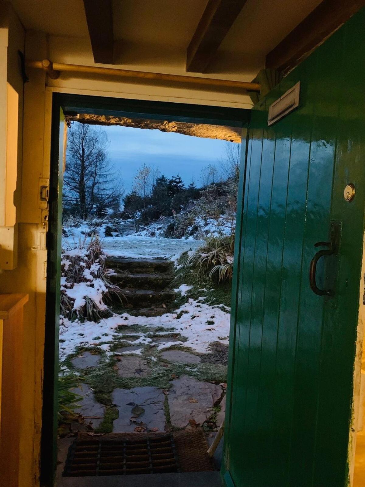 Tyn Y Simdde - Secluded Mountain Stay - Stunning Views Of Eryri 多尔盖罗 外观 照片